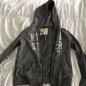 grey hollister jacket